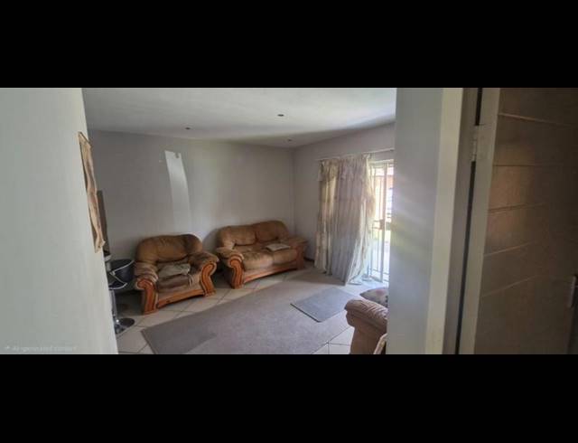 2 BEDROOM APARTMENT FOR SALE IN MONAVONI